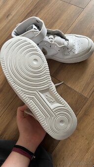 Nike - 3