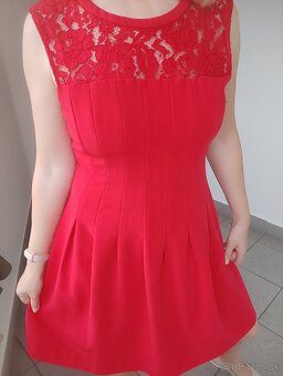 Krásne červené šaty H&M -veľ. 40 - 3