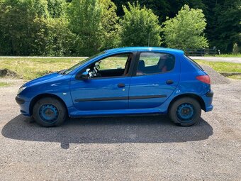 Predám peugeot 206 - 3