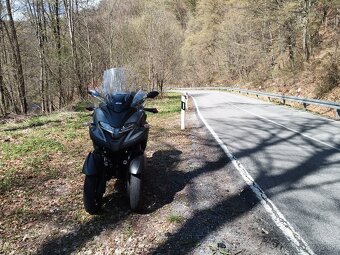 Yamaha Tricity 300 - 3