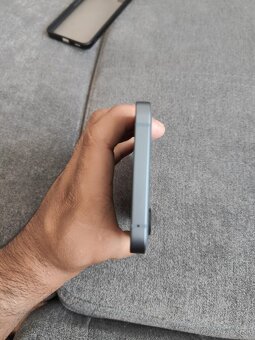 Nothing Phone (2) - 3