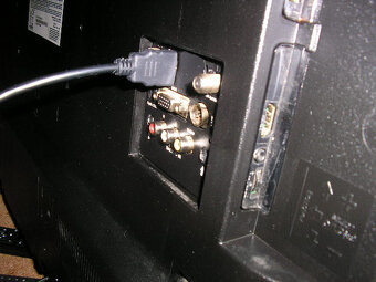 Predam LED televizor - 3