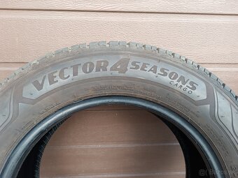 Goodyear Vector 4Seasons Cargo 205/65 R16C - 3