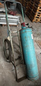 Vozik a fľaša CO2, kyslík, zváranie, Flaga - 3