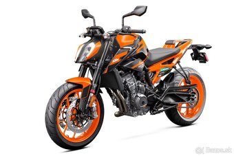 KTM 890 DUKE GP - 3