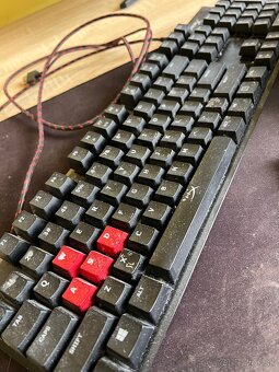 Herný Set - Slúchadlá - Klávesnica - USB Hub - - 3