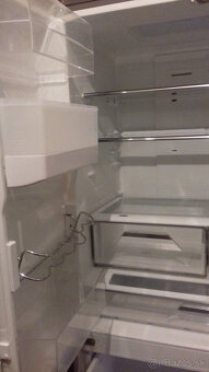 dvojdverová americká chladnička Elektrolux - 3