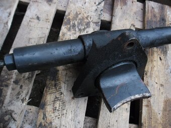 Predám hydraulickú otoč z VZV - 3