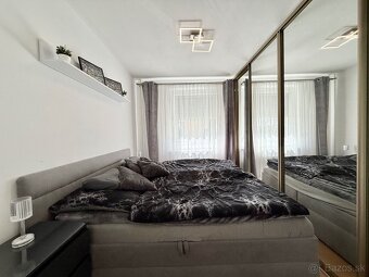 JUH PRI AUPARKU - JANTÁROVÁ -  3 IZBOVÝ BYT PO REKONŠTRUKCII - 3