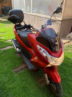 Predám Hondu PCX 125 vo vybornom stave - 3