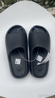 Adidas Yeezy Slide Black - 3
