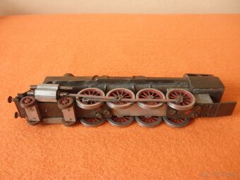 stará kovová hračka rušeň ČSD rozchodu 0, nedokončený model - 3