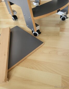 Uciaca veza montessori s kolieskami - 3