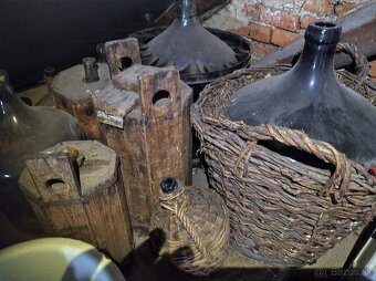 Staré, viac ako 60 ročné demižóny - 3