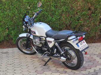 Moto Guzzi V7 Classic 2011 - 3