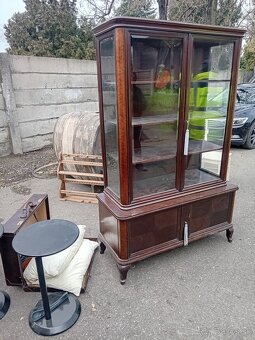 Vitrína - 3
