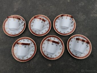 Predám červeno-zlatá porcelánová sada - 3