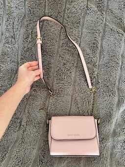 Rúžová kabelka - 3