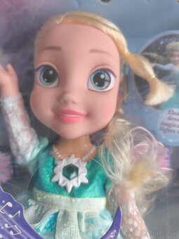 Anna a Elza spieva, rozpráva a svieti - 3