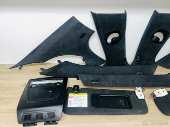 BMW M5 F10 alcantara interiér - 3