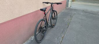 Predám krosový bicykel CUBE cross,kolesá:28" - 3