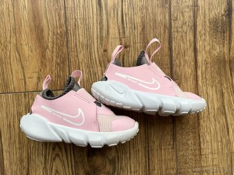 Dievčenské botasky NIKE veľ. 22 - 3