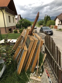 Ponúkam staré okná a dvere za odvoz – Sučany - 3
