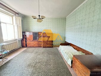 Prenajmem dom s 8 árovým pozemkom na Nitrianskej ulici v Nov - 3