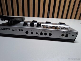 Bagitarovy multieffekt Boss GT1-B - 3