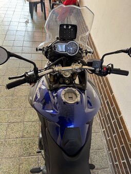 Triumph tiger 800 - 3