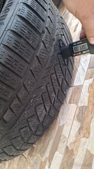 Zimne pneu 235/45/17 - 3