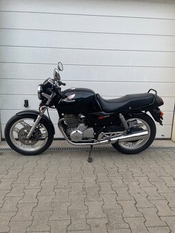 Honda XBR 500 - 3