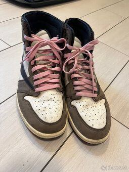 Nike Air Jordan 1 Travis Scott - 3