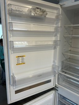 Whirpool vstavaná chladnička s mrazničkou 70cm - 3