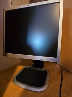 Monitor HP L1950g 19" LCD funkčný - 3