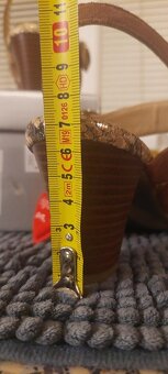 Ara kožené dámske sandále, PC 89,95 eura - 3