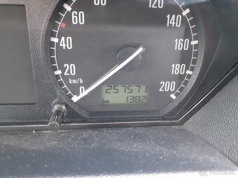Skoda fabia 1.4 - 3