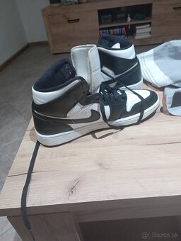 Tenisky Nike Jordan 1 - 3