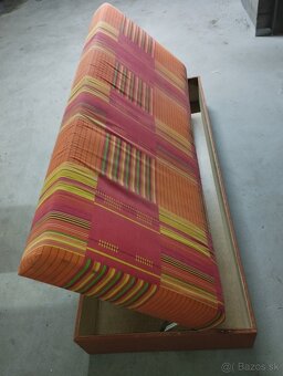 Predám posteľ s úložným priestorom - 3