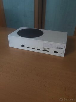 Predám Xbox Series S 512GB – veľmi dobrý stav - 3