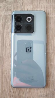 Predám Oneplus 10T 16/256 - 3