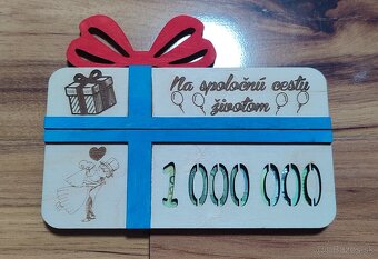 Drevená darčeková karta na peniaze v tvare darčeka Milión - 3