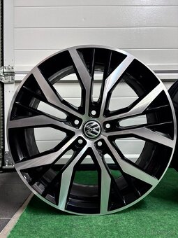 VW Santiago 5x112 R19 orig. - 3