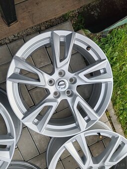 VOLVO, FORD 5X108 - 3