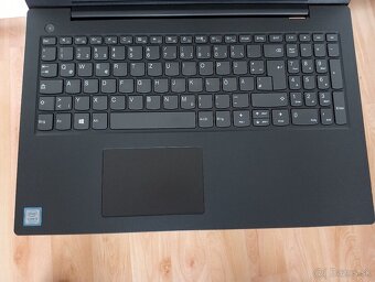 predám Lenovo V130-15IKB , Intel core i3 , 12bg ram , ssd - 3