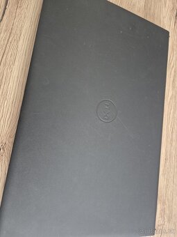Predám notebook Dell Inspirion 15 3000 - 3