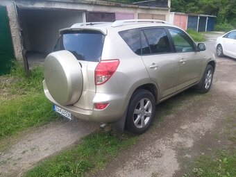 Preeam Toyotu Rav4 , 2.2 diesel, r.v 2008,naj 176 tisic km - 3