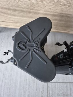 Predám 2ks LED Spider 8x10W RGBW - 3
