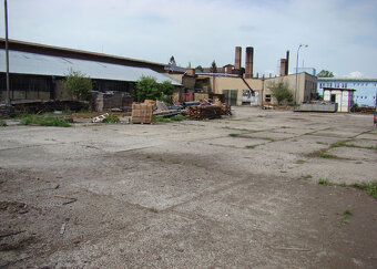 Výrobno skladový areál s pozemkom 8000 m2 v Kežmarku - 3