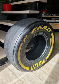 Formula Pnemuatika F1 Pirelli P ZERO - 3